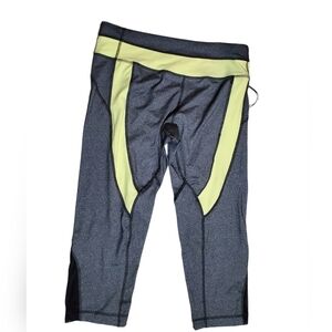 90 Degree by Reflex capri leggings M